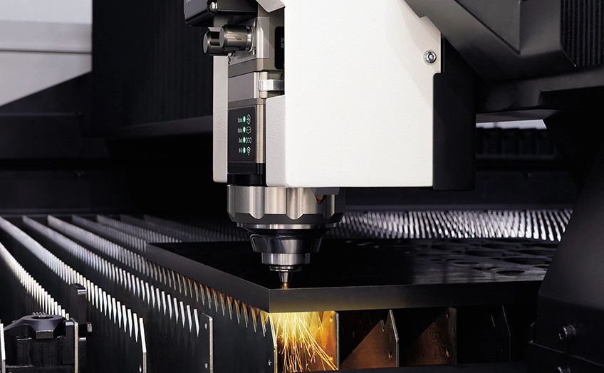 Tete de decoupe laser en fonctionnement